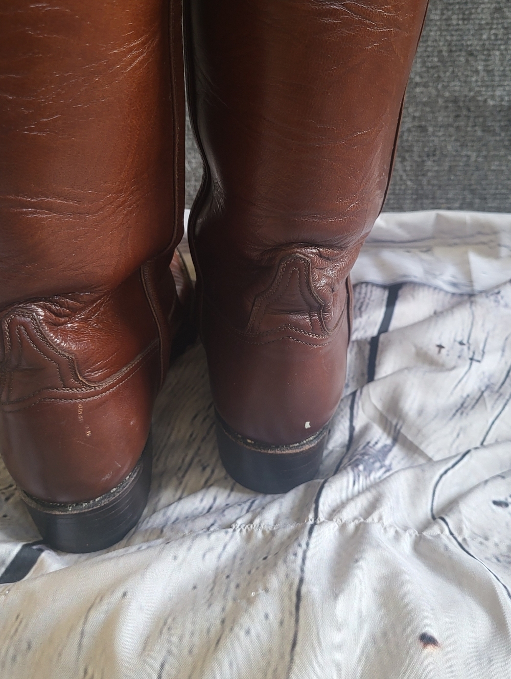 Lucchese Vintage Tall Brown Leather Riding Boots. 7.5b - Picture 8 of 12